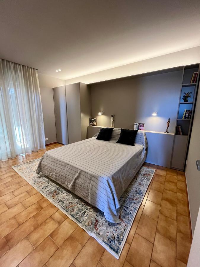 Вілла Acquamarina Luxury House Ачі-Кастелло Екстер'єр фото